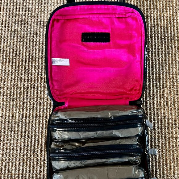 Trina Turk Signature travel case Cosmetics - Picture 2 of 3
